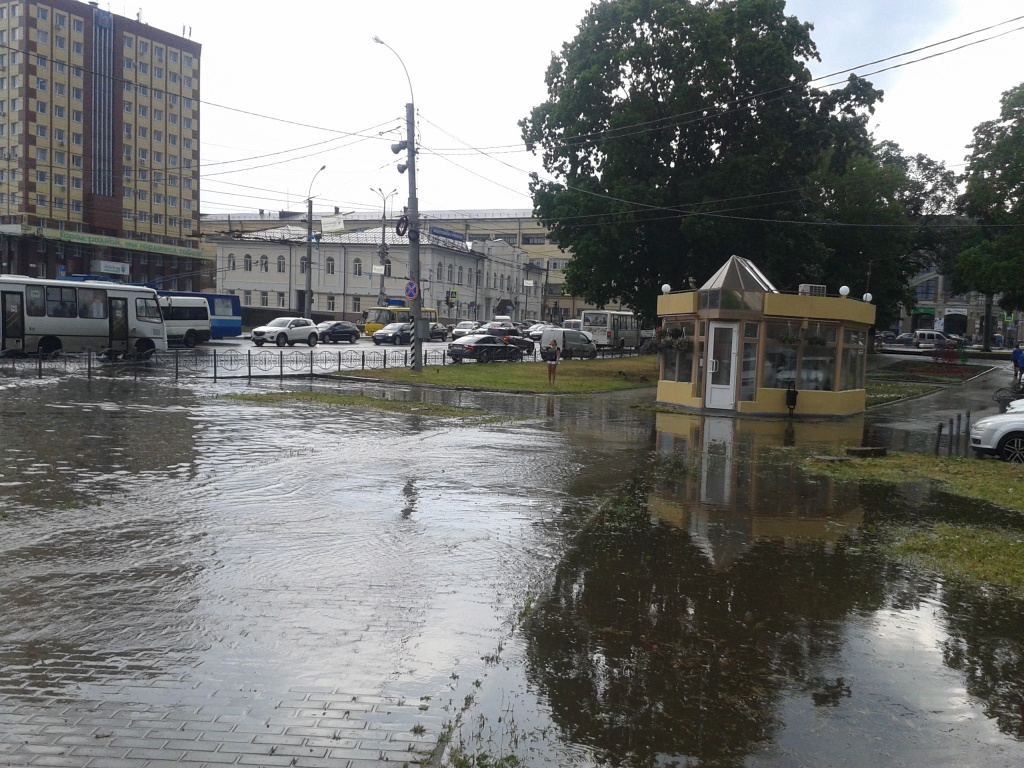 Площадь затопления. Иваново затопление. Потоп на средней Калитниковской. Затопление площади труда.