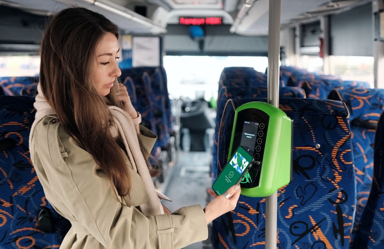 Bus1.jpg