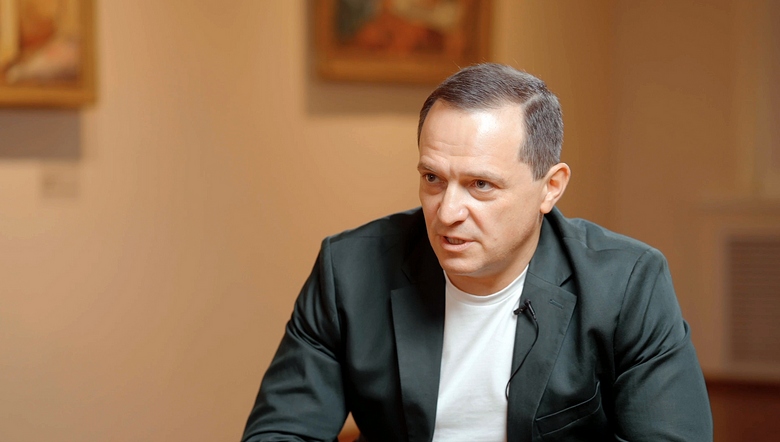 геллер.jpg